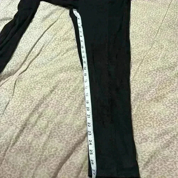 Seven7 faux suede legging  Front Seam size Large- EUC - Picture 9 of 9